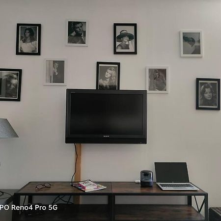 Grand T2 Esprit Loft Coeur De Ville 세테 외부 사진